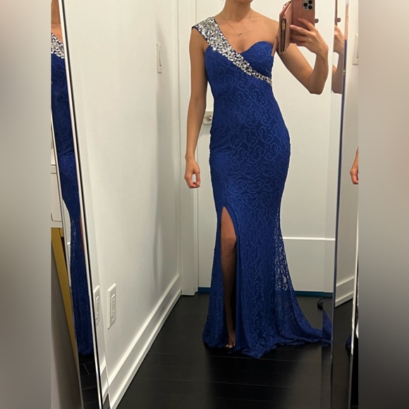 Royal Blue prom dress - Picture 4 of 8